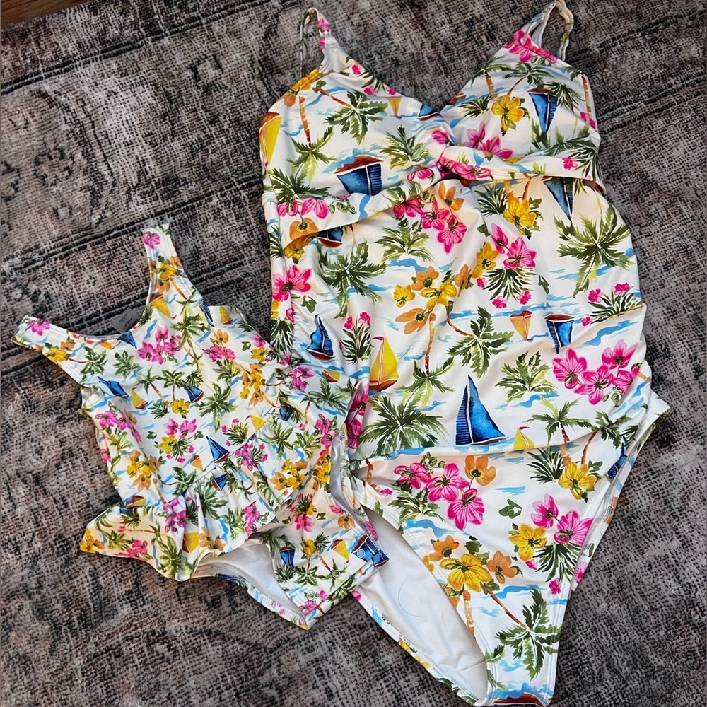 Bundle of Old Navy Mommy and Me Bathing Suits NWT🩱👙